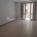 Affitto 2 camera appartamento di 65 m² in Paderno Dugnano