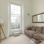 Rent 4 bedroom flat in Edinburgh