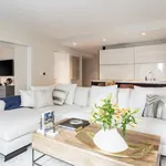 Rent 2 bedroom apartment of 92 m² in New York