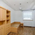 Pronajměte si 4 ložnic/e byt o rozloze 87 m² v Čelákovice