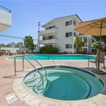 Rent 2 bedroom apartment of 110 m² in redondo beach