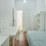 Rent 16 bedroom apartment in Lisbon