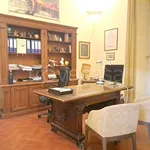 Rent 7 bedroom apartment of 130 m² in Firenze