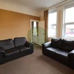 Rent 4 bedroom flat in Leeds