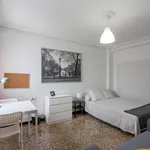 Alquilar 5 dormitorio apartamento en Valencia