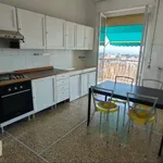 Affitto 2 camera appartamento di 65 m² in Genoa