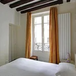 Rent 2 bedroom apartment of 30 m² in Paris