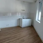 Appartement de 75 m² avec 1 chambre(s) en location à Noyant Villages