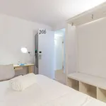 Rent a room of 75 m² in barcelona