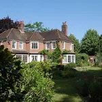 Rent 5 bedroom house in South East England