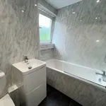 Rent 3 bedroom flat in Glasgow