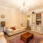 Rent 2 bedroom apartment of 90 m² in paris