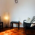 Rent a room of 60 m² in lisbon