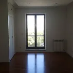 Rent 3 bedroom apartment of 142 m² in Porto