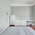 Rent a room in lisbon