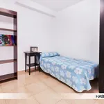 Alquilo 3 dormitorio apartamento de 12 m² en Seville