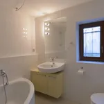 Rent 6 bedroom house of 450 m² in Prague