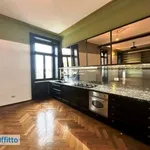 Rent 4 bedroom apartment of 152 m² in Milan