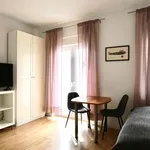 Rent 1 bedroom apartment of 269 m² in Cologne