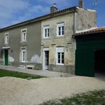 Maison de 148 m² avec 6 chambre(s) en location à Cognac