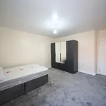 Rent 1 bedroom house in Leeds