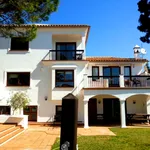 Rent 7 bedroom house of 600 m² in Marbella