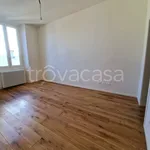 Affitto 5 camera appartamento di 150 m² in Firenze