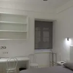 Rent a room of 210 m² in lisbon