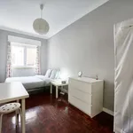 Rent a room in lisbon