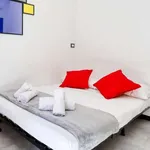 Rent 1 bedroom apartment of 50 m² in Milan