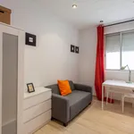 Rent 5 bedroom apartment in Valencia