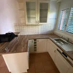 Rent 4 bedroom apartment in Pully