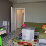 Rent 3 bedroom apartment of 70 m² in Кършияка