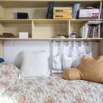 Rent 4 bedroom apartment in Barcelona