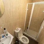 Rent 6 bedroom house in Leeds