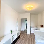 Miete 4 Schlafzimmer wohnung von 83 m² in Berlin