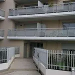 Rent 2 bedroom apartment of 42 m² in Rousset