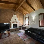 Rent 5 bedroom house of 258 m² in Vigarano Mainarda