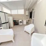 Rent a room of 125 m² in valencia