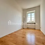 Rent 3 bedroom apartment of 100 m² in Milan