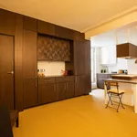 Rent 3 bedroom apartment of 77 m² in Paris