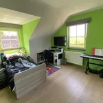 Maison de 230 m² avec 4 chambre(s) en location à Rebecq-Rognon