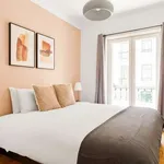 Rent 2 bedroom apartment of 85 m² in lisbon