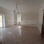 Affitto 4 camera appartamento di 145 m² in Lamezia Terme