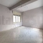 Affitto 4 camera appartamento di 140 m² in Messina