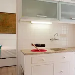 Rent 2 bedroom apartment in Lisbon