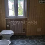 Affitto 3 camera appartamento di 80 m² in Albese con Cassano