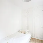 Appartement de 69 m² avec 2 chambre(s) en location à Paris