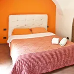 Rent 2 bedroom apartment of 45 m² in Naples