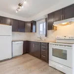 Rent 3 bedroom apartment of 140 m² in Mississauga (Meadowvale)